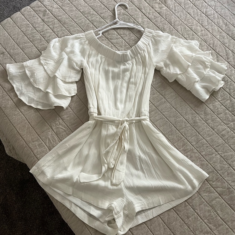 Lulus white romper